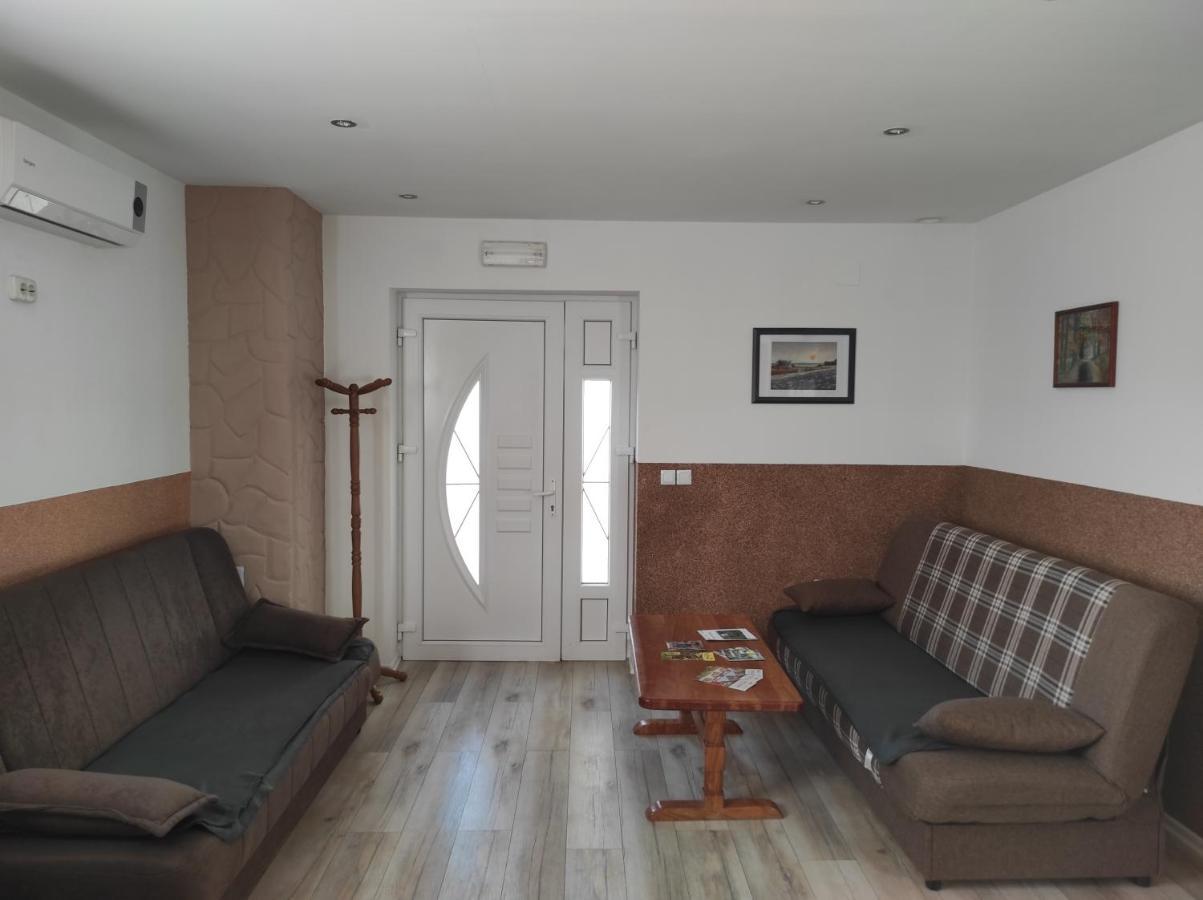 Apartman Jakov Rakovica Esterno foto