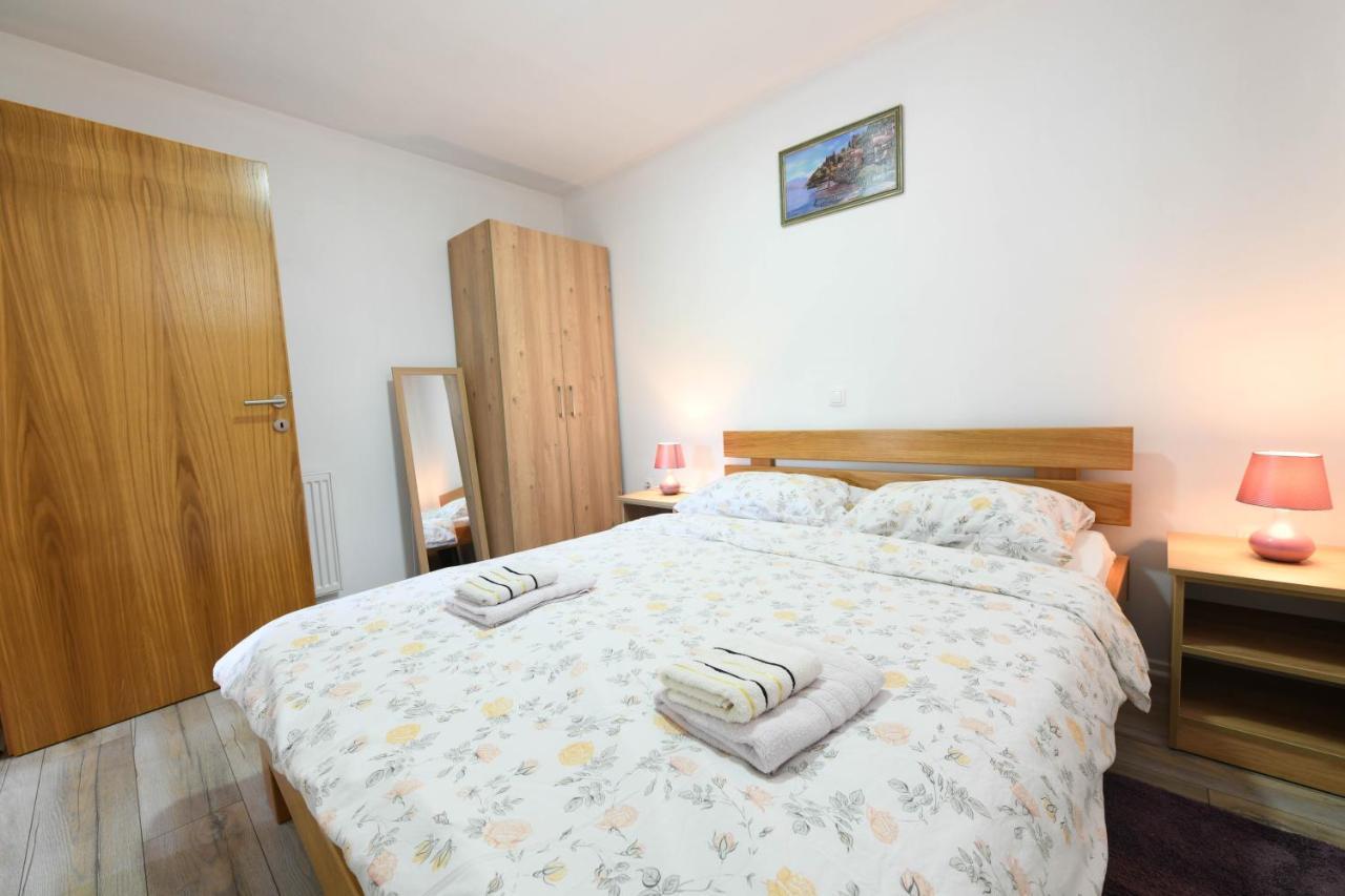 Apartman Jakov Rakovica Esterno foto